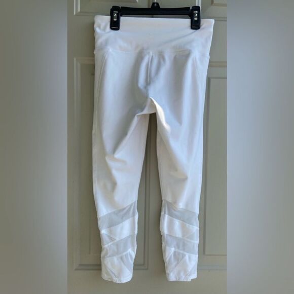 ATHLETA Set of Three Sports Items Sz Small - Picture 6 of 16